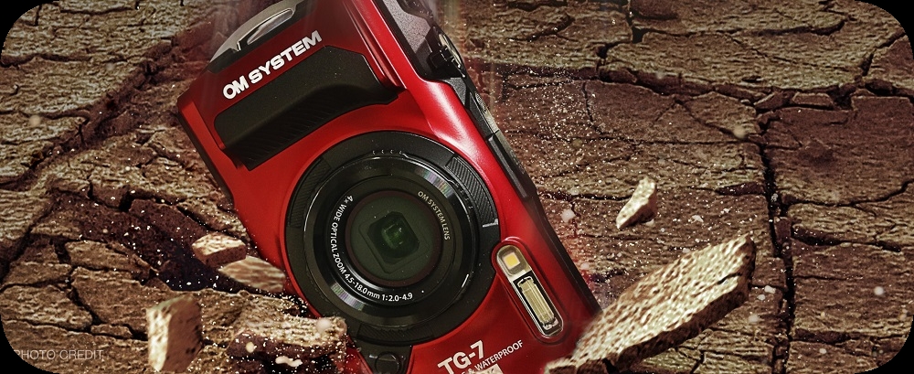 OM System Tough TG-7 Fotoğraf Makinesi Kırmızı